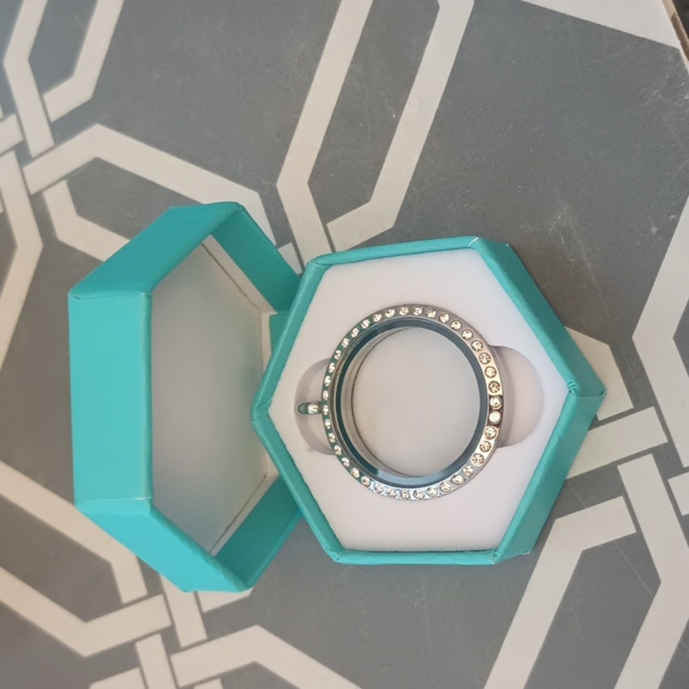 Origami Owl Charm Holder